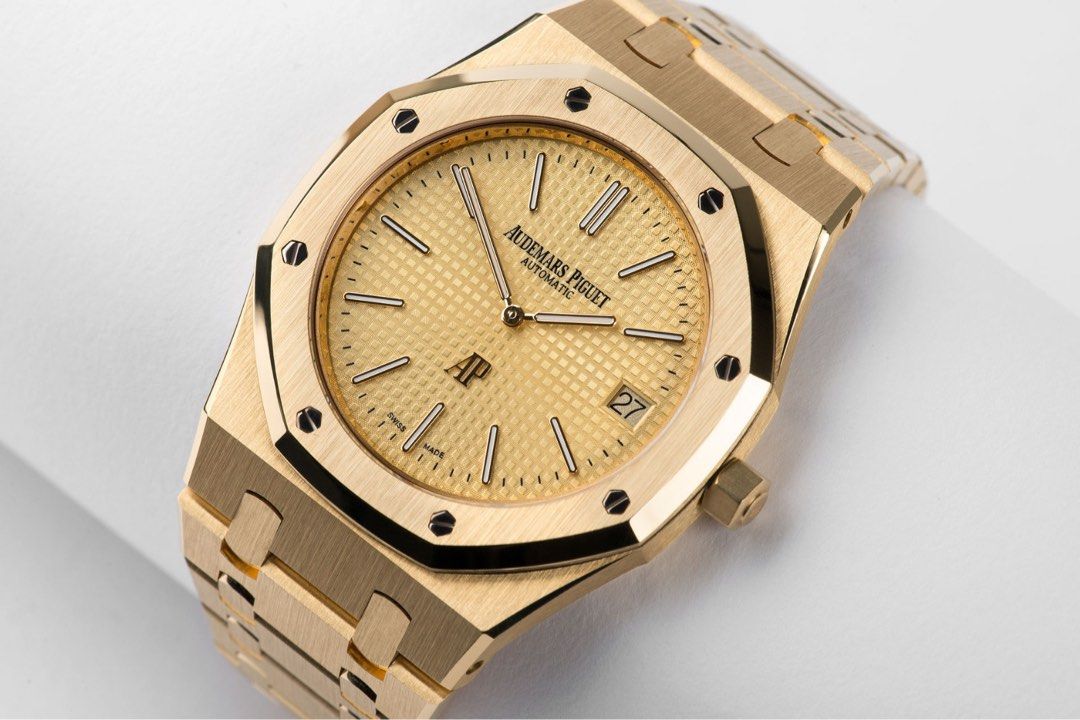 🔍 JUST BUYING Audemars Piguet Royal Oak Jumbo Extra-Thin 18K - Main Image
