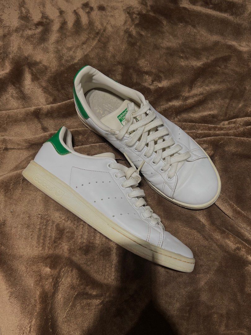 Adidas Stan Smith 80's - OG Colorway (Category: Sneakers) located in Mandaluyong City. Submitted by katwinuuh (Listing ID 1357264901, Image 1). Description: Adidas Stan Smith 80s Colorway: OG White Size: US 8 - Men's Size.