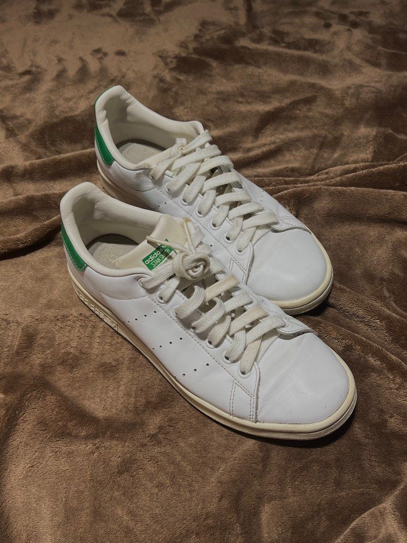 Adidas Stan Smith 80's - OG Colorway (Category: Sneakers) located in Mandaluyong City. Submitted by katwinuuh (Listing ID 1357264901, Image 2). Description: Adidas Stan Smith 80s Colorway: OG White Size: US 8 - Men's Size.