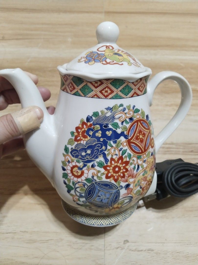 Affordable Vintage Mino Ware kettle heater not working (Category: Coffee & Tea Tableware) located in Malolos. Submitted by afford.japan (Listing ID 1357189276, Image 2). Description: Affordable Vintage Mino Ware Electric Kettle 220 volts.