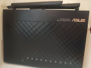Asus RT AC68U Router 路由器