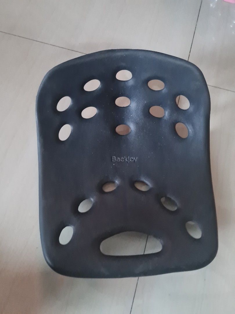Backjoy posture seat chair (Category: Braces, Support & Protection) located in Taguig. Submitted by gowilliam.767 (Listing ID 1357231934, Image 2). Description: original price 4000 mop gcash prior to pickup location pin to be given upon payment confirmation.