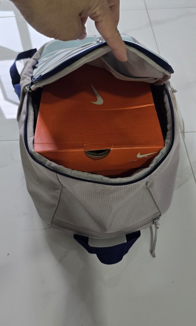 Backpack (Category: Backpacks) located in Singapore. Submitted by wen_cytan (Listing ID 1357253161, Image 3). Description: Authentic Nike Back pack.