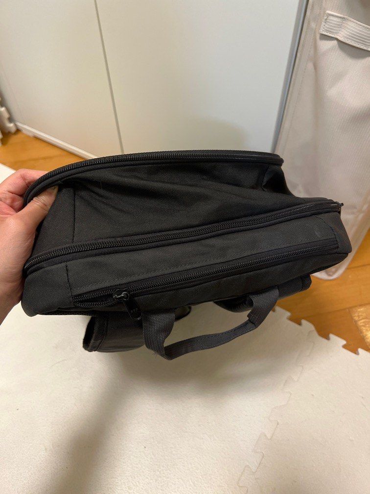 Backpack （分類：背包）位於 Hong Kong。 由 natsglow 提交（商品編號 1357336222，圖片 4）。簡介： 實用backpack。