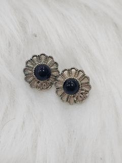 (Category: ) located in . Submitted by shoppingwith_initrah (Listing ID 1357367774, Image 1). Description: .