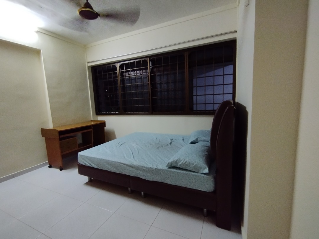 (Category: ) located in . Submitted by Raja_Krishnan (Listing ID 1233932097, Image 1). Description: .