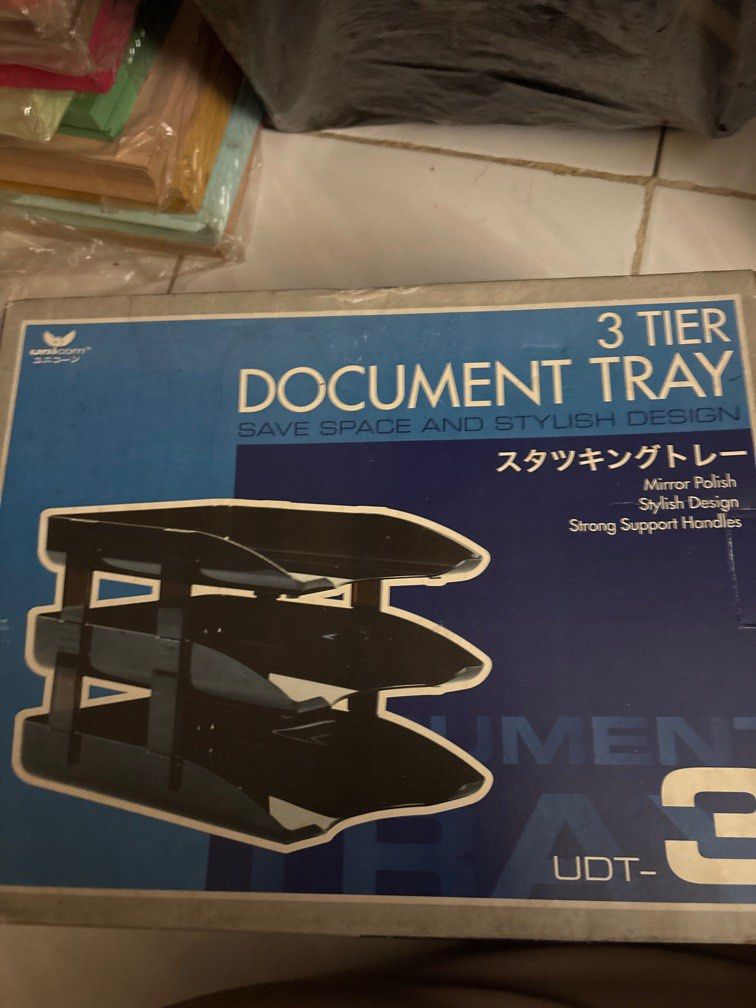 Document tray (Category: Storage Boxes & Baskets) located in Kuala Lumpur. Submitted by qaidah06 (Listing ID 1357285237, Image 3). Description: Amik semua rm20 Selfpickup flat sentul utama.