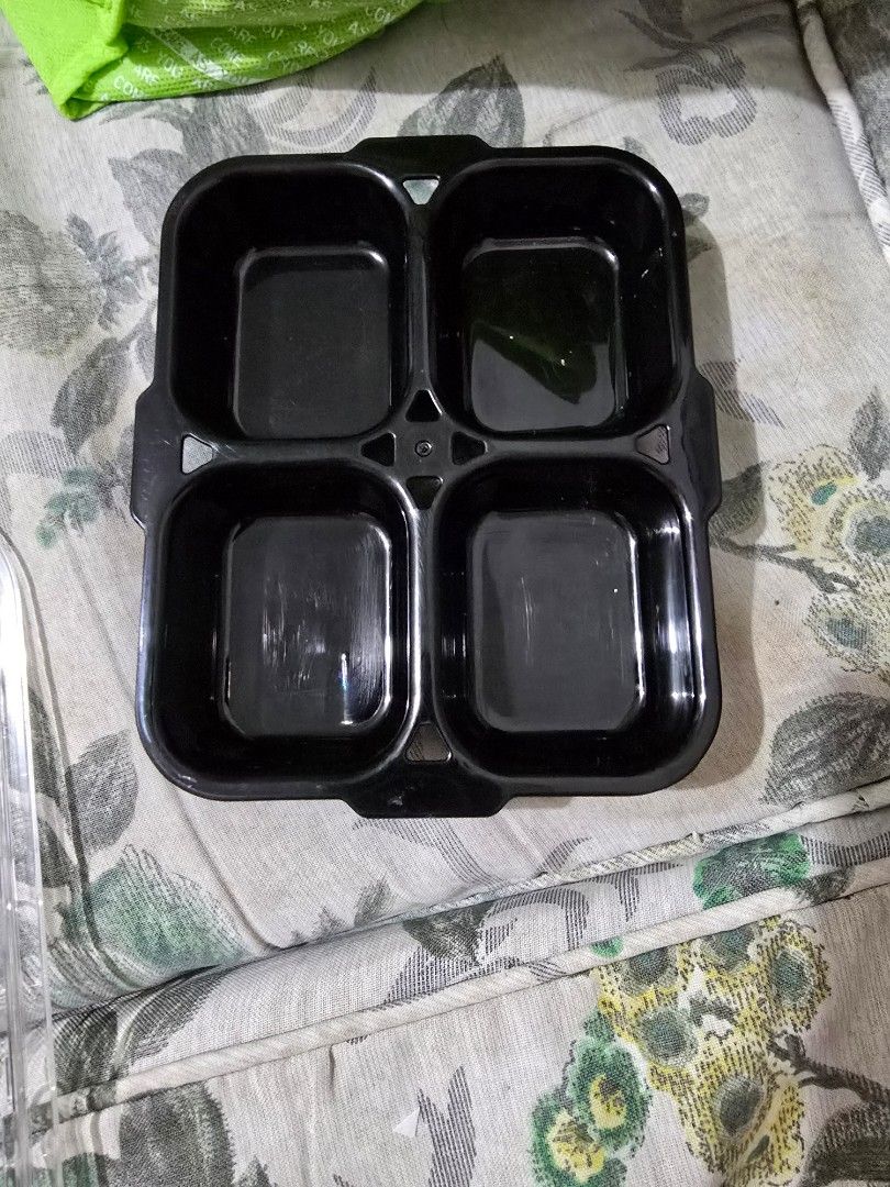 Egg cooker and steamer (Category: Cookers) located in Pasig City. Submitted by unizxtine (Listing ID 1357193806, Image 1). Description: seldom use negotiable.