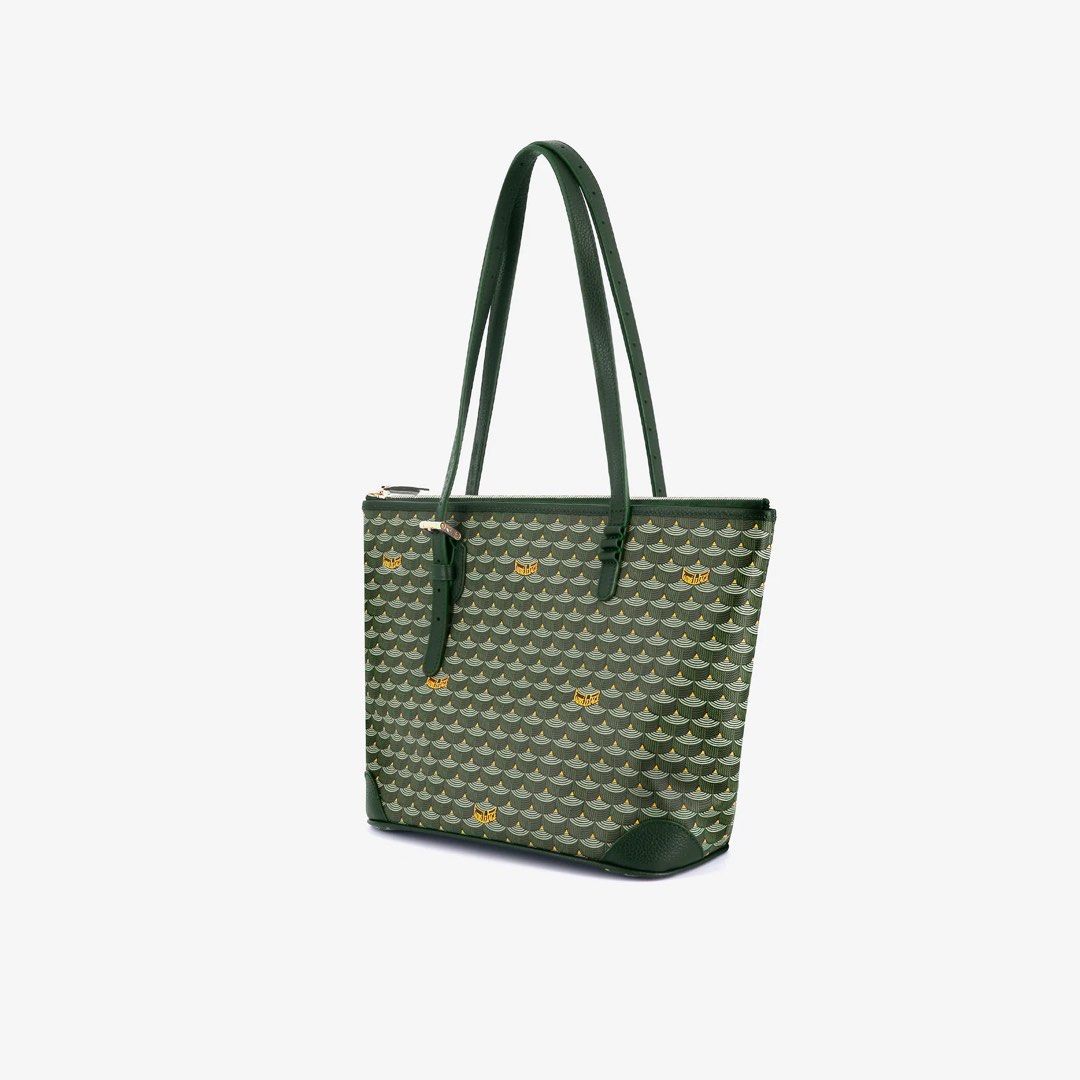 Faure Le Page - Daily Battle 27 Zip (Category: Luxury Bags & Wallets) located in Paranaque City. Submitted by preloved2026 (Listing ID 1357343414, Image 3). Description: Faure Le Page Daily Battle 27 Zip Used Twice Empire Green - Scale Canvas & Calfskin Leather RFS - Not being Used Original Price - P90k+ Bought from FLP Greenbelt Complete Inclusions 🖌 All AUTHENTIC unless otherwise stated 🚫 1 Day Reservation 🚫 Last Price Posted 🔅 Mode of Paym