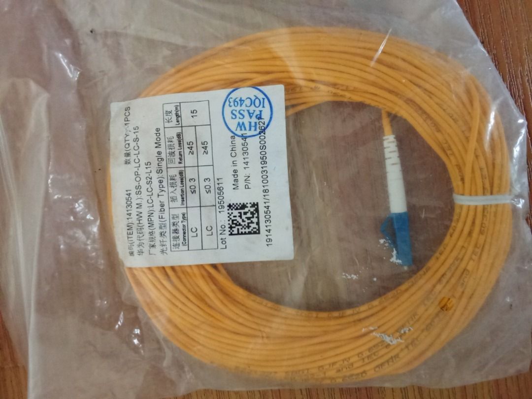 Fiber Patch Cord single mode Extension (Category: Cables & Adaptors) located in Quezon City. Submitted by yahney_luv2sell (Listing ID 1357219465, Image 2). Description: Fiber Patch Cord single mode Extension sell it for 15 pesos per meter!! RFS: change of business and available stocks until last you can take all the fiber prices are based on negotiation. FEATURES: ✔ CE/FCC – ROHS compliant ✔ Low insertion and back reflection loss ✔ High temperatu