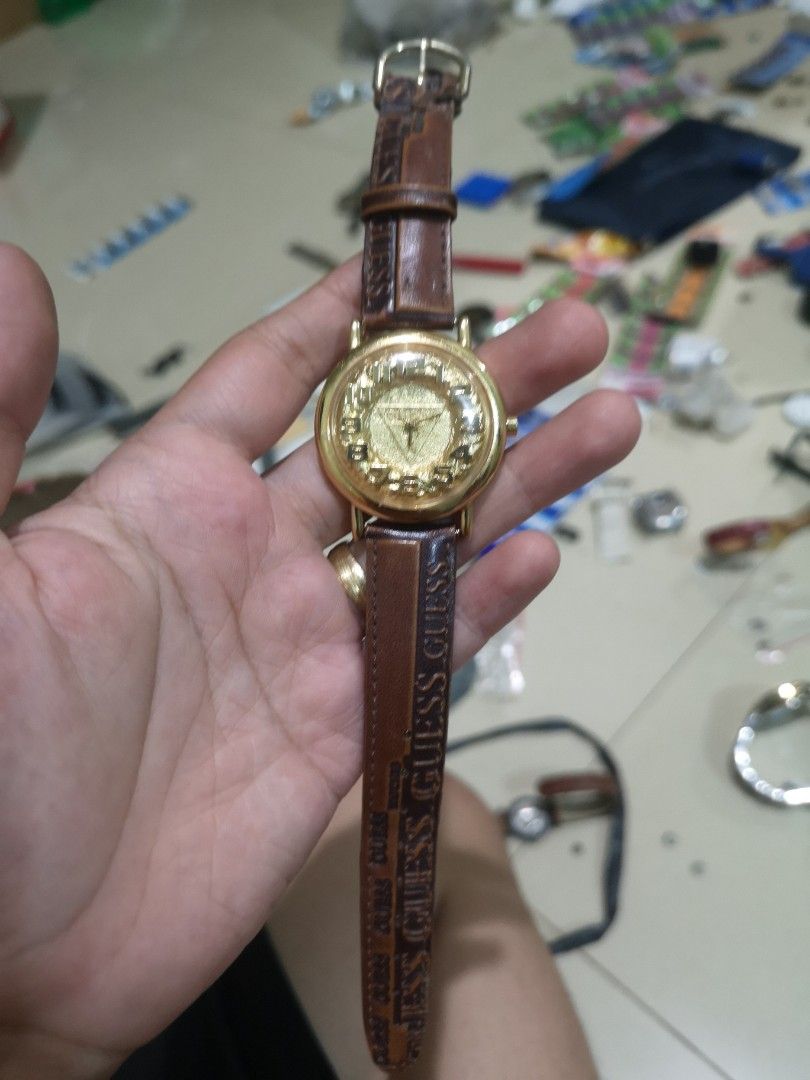 Gold tone Guess Watch (Category: Women's Watches) located in Lucena. Submitted by watchmateph (Listing ID 1357300924, Image 2). Description: WATCH IS BEAUTIFUL AND WORKING.
