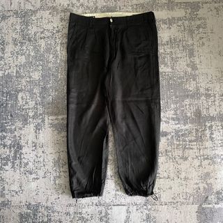 (Kategori: ) berada di . Dikirim oleh noicegaleriegarments (ID iklan 1357292460, Gambar 1). Deskripsi: .
