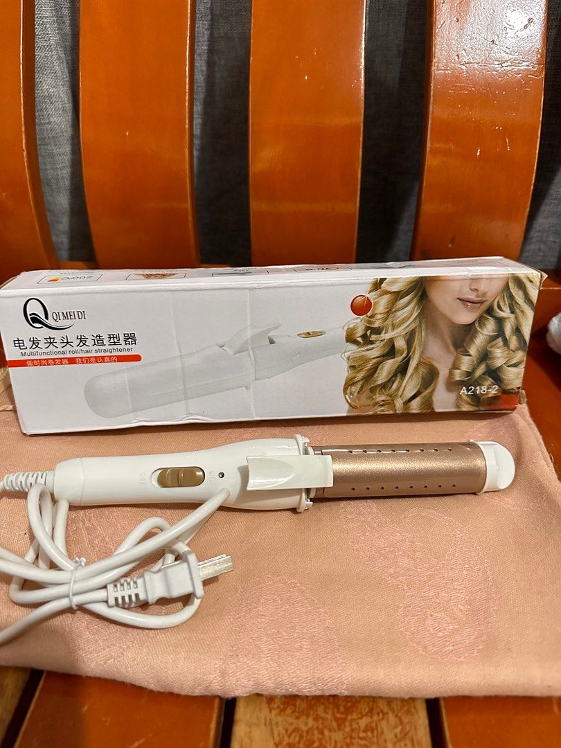 Hair Straightener/Curler (Category: Hair) located in Mandaluyong City. Submitted by Mshy09 (Listing ID 1357303467, Image 1). Description: Hindi nagamit. Trinay lang. .