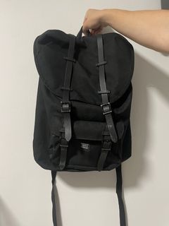 (Category: ) located in . Submitted by basic.apparel (Listing ID 1357347632, Image 1). Description: .