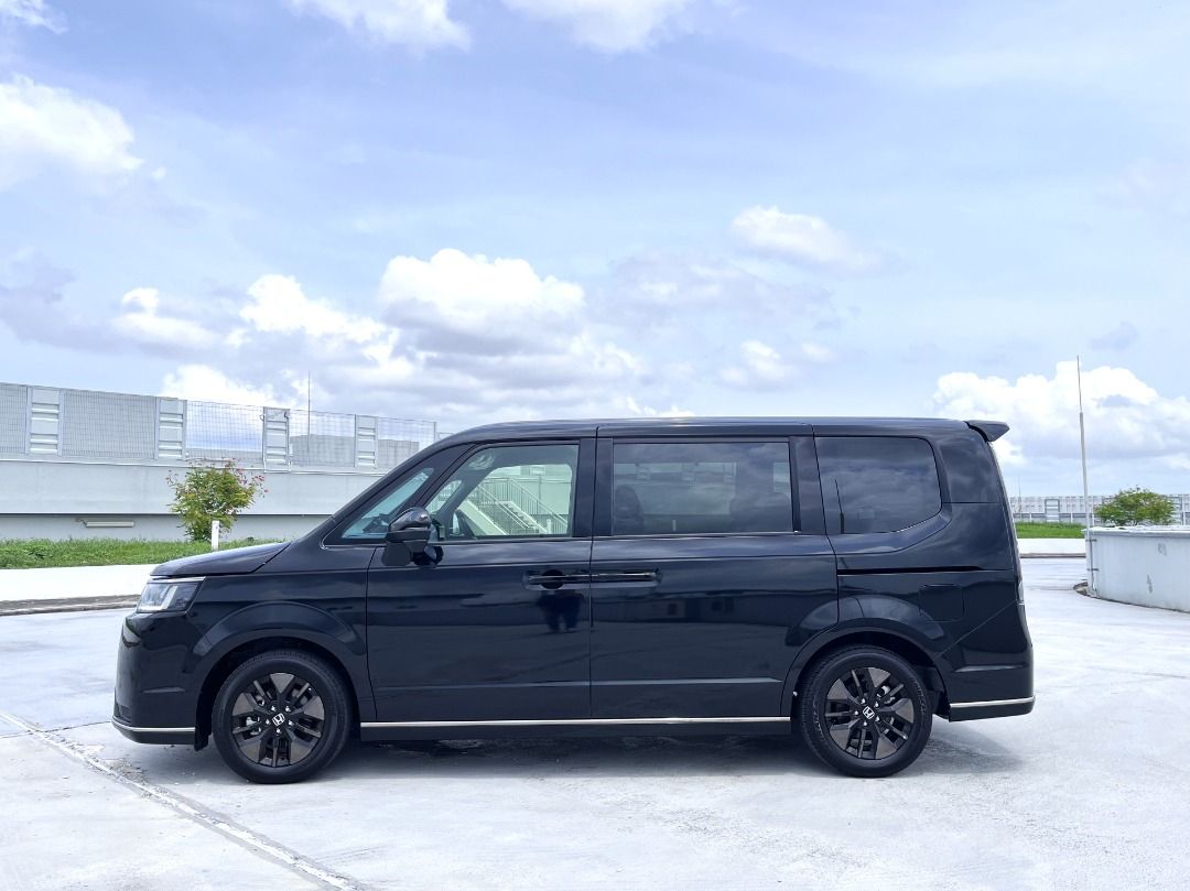 HONDA STEPWAGON HYBRID SPADA 2.0A e-HEV62872683001603114