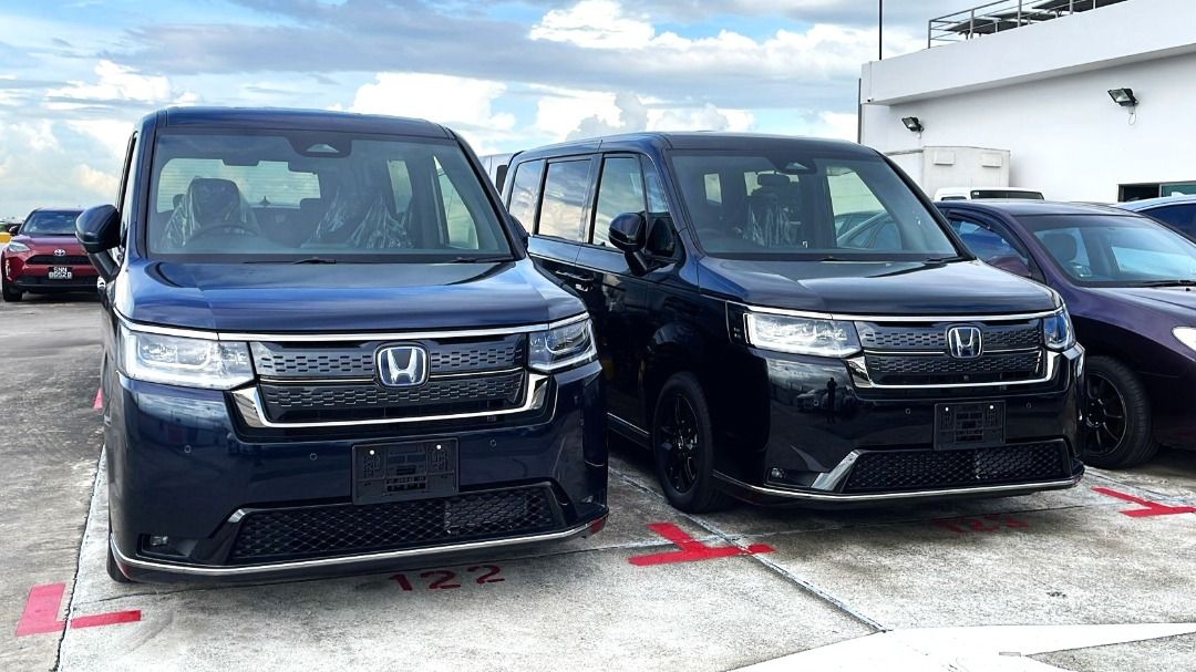 HONDA STEPWAGON HYBRID SPADA 2.0A e-HEV62872683001603111