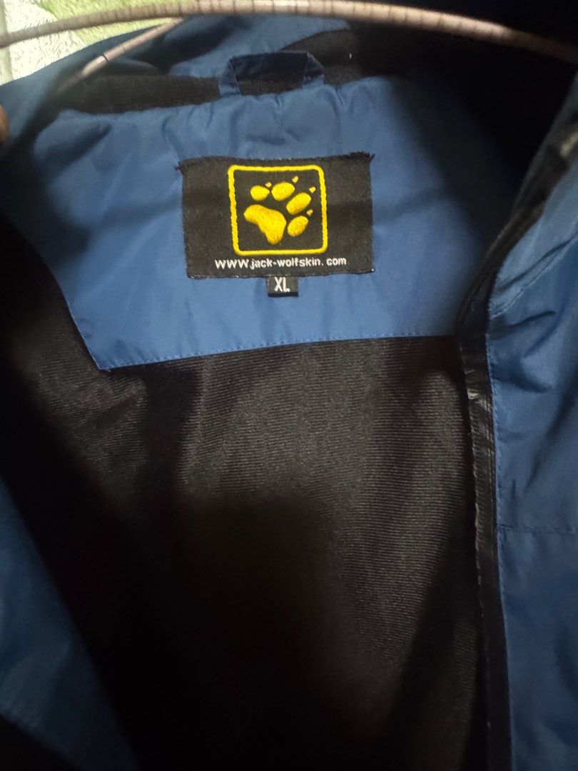 Jacket (Category: Coats, Jackets and Outerwear) located in Singapore. Submitted by dorothy88 (Listing ID 1357340001, Image 3). Description: Used with care. .