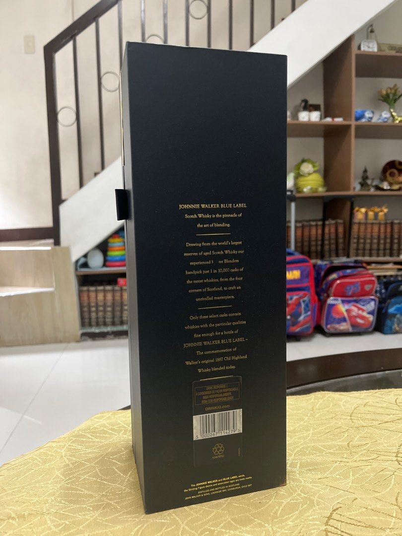 Johnnie Walker Blue Label (Category: Beverages) located in Paranaque City. Submitted by mary2789 (Listing ID 1357236320, Image 3). Description: 750 ml Mall price: 9-10k Actual pictures posted.
