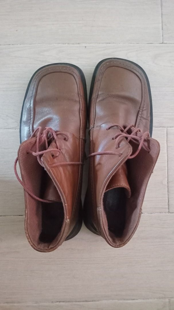 Kickers Low Cut Boots | US 10 (Category: Boots) located in Manila. Submitted by kyloooe (Listing ID 1357202948, Image 2). Description: .