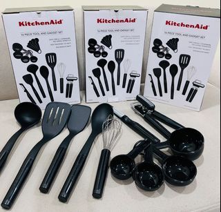 KitchenAid 16 Piece Tool and Gadget Set