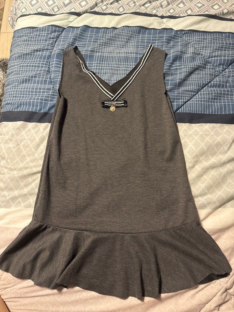 Korean Highschool Uniform (Category: Dresses) located in Caloocan City. Submitted by tootsief (Listing ID 1357273433, Image 1). Description: .