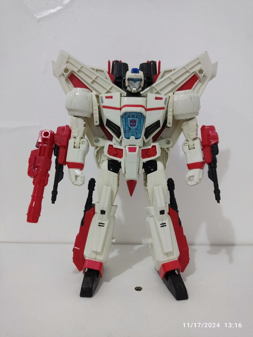 Leader Class Jetfire - Japanese Transformers Legends (2014) (Category: Action & Battle Toys) located in Paranaque City. Submitted by coolcollectorstuff (Listing ID 1357278489, Image 2). Description: Leader Class Jetfire - Transformers Legends - Back in Box but excellent condition - Originally released in 2014 as the Japanese version of Generations Leader Class Jetfire - Complete accessories .