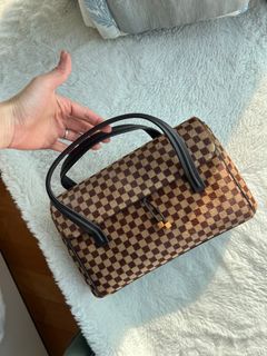 （分類：）位於 。 由 natgao 提交（商品編號 1357239070，圖片 1）。簡介： 。