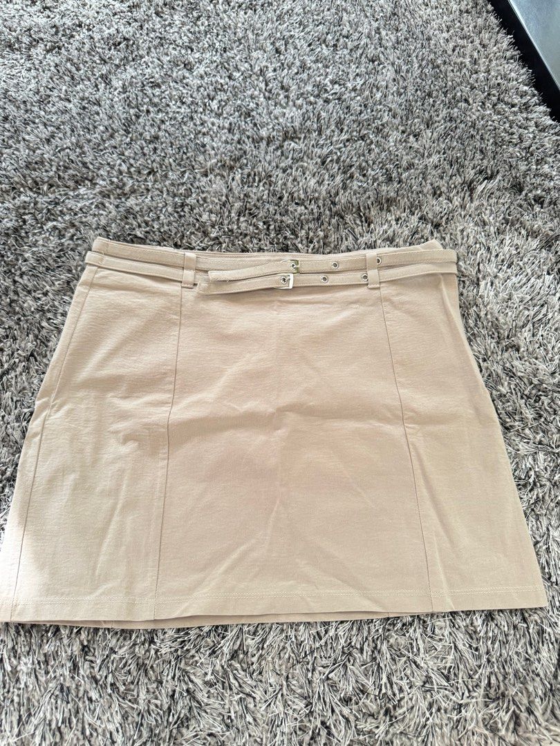 Mango Double-belt Mini Skirt XS (Category: Skirts) located in Angeles City. Submitted by declutter.rt (Listing ID 1357305195, Image 1). Description: Used only twice bought for 1995 pesos.