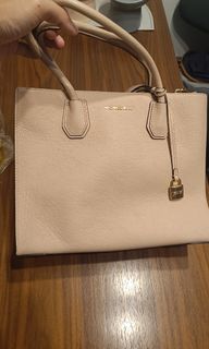 （分類：）位於 。 由 PeterNFT9527 提交（商品編號 1357215013，圖片 1）。簡介： 。