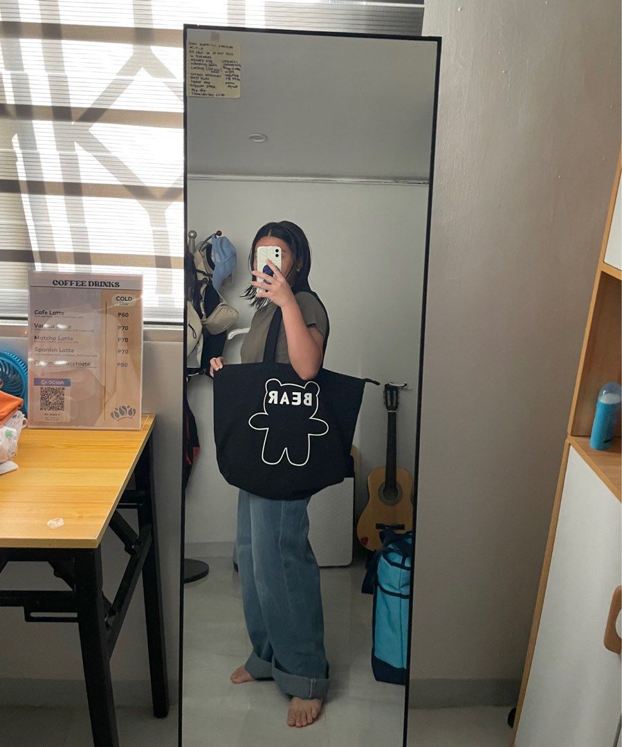 Miniso Canvas Tote Bag Large capacity Bear (Category: Tote Bags) located in Taguig. Submitted by zone26ph (Listing ID 1357241569, Image 3). Description: No flaws or Damages - No discoloration, Can be washed - Price is still slight negotiable 📍Taguig 🚚 Lalamove or J&T Shop policy: Tap in profile 📩 PM for other inquiries .