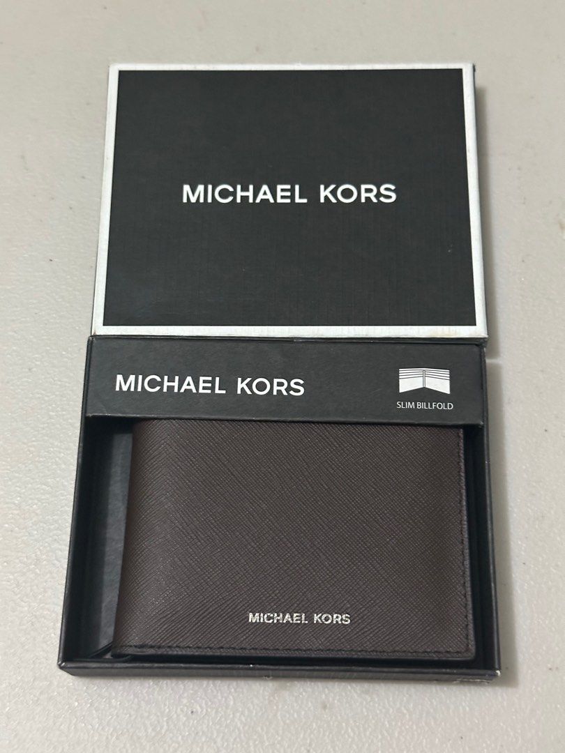 Mk michael kors brown wallet mens (Category: Wallets & Card Holders) located in Baliuag. Submitted by krsf0911 (Listing ID 1357369918, Image 3). Description: Michael Kors brown wallet AUTHENTIC BRAND NEW UNUSED BOUGHT FOR 5K PRICE SLIGHTLY NEGOTIABLE BALIWAG BULACAN CAN DO SHIPPING/MEET UP.