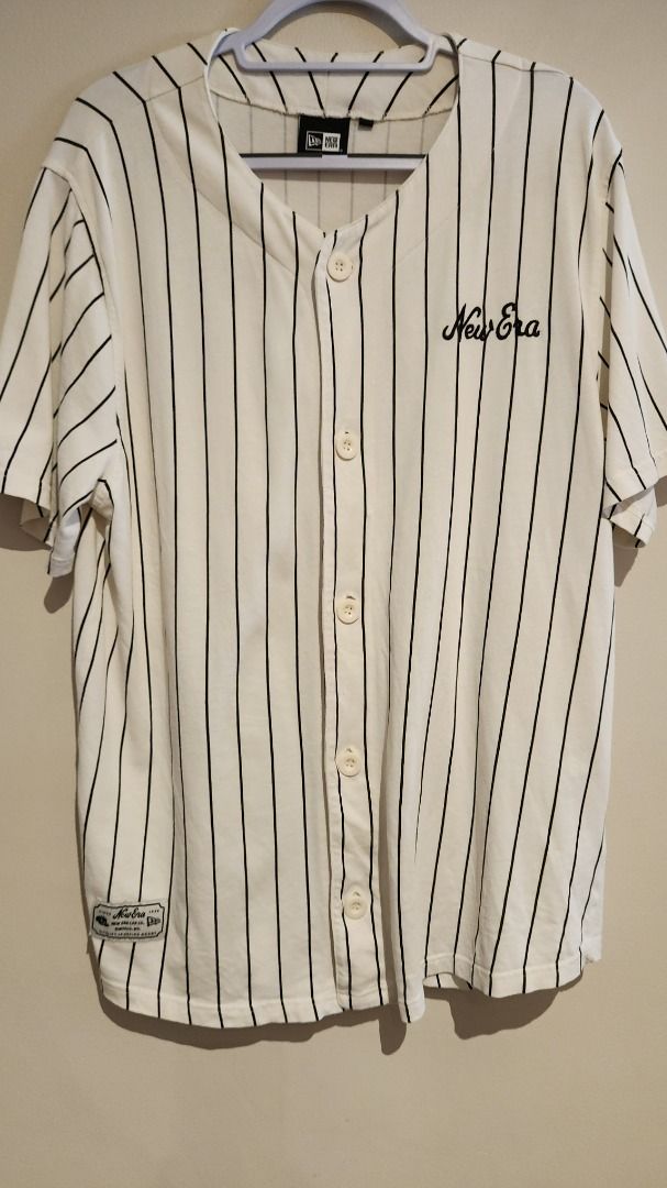 New Era Men's Baseball Jersey Size Large White with Black Stripes (Category: Sports Equipment - Others) located in Hurstville. Submitted by bargain_brands_boutique (Listing ID 1357263636, Image 1). Description: Immaculate condition 👌 Hardly worn See my other listings for more bargains on branded clothing Pick up Beverly Hills, Sydney 2209 Postage +$11 Australia wide.