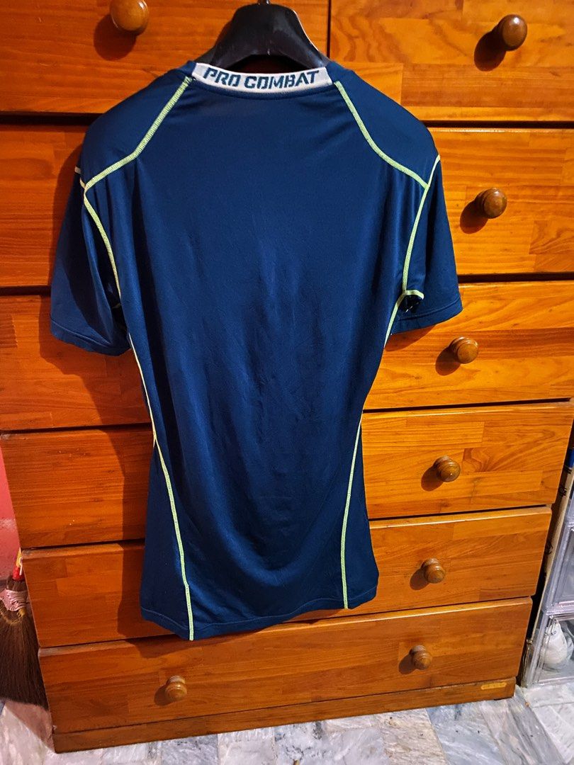 Nike pro combat compression shirt (Category: Activewear) located in Navotas City. Submitted by bayxsell (Listing ID 1357349718, Image 3). Description: WTS❗️ ▪️MOP:gcash ▪️payment first policy ▪️Shipping via J&T 📍Location: MINDANAO NOTE: pls DM me @ my FB account incased diko makita message mo. May carrousel Qouta ata ako see pics.