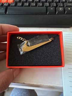 由 randomcheesenstuff (刊登 ID 1357236469，圖片 1) 提交，位於 的 (類別：)，說明：。