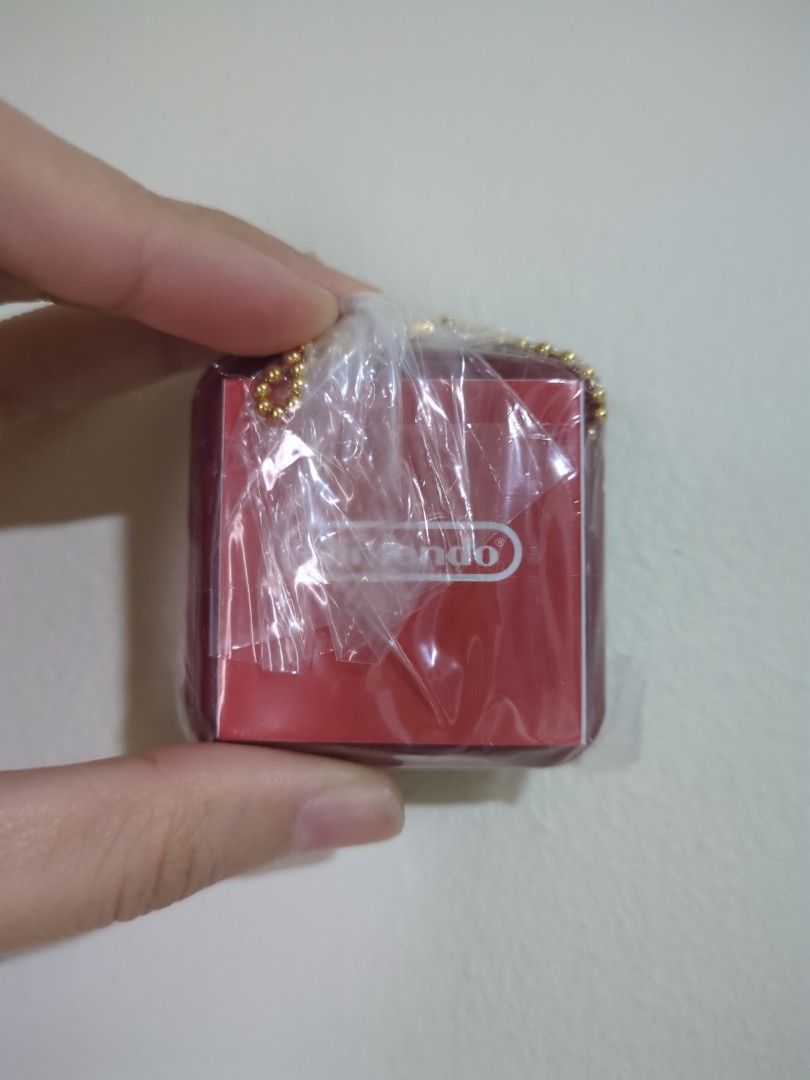 Nintendo Famicom Gashapon Controller Keychain Collection (Category: Designer & Blind Box Toys) located in Singapore. Submitted by uwu_bakchoy (Listing ID 1357295534, Image 2). Description: Brand New.