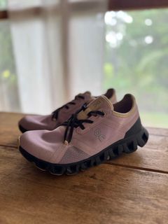 (Category: ) located in . Submitted by closet_space (Listing ID 1357275950, Image 1). Description: .