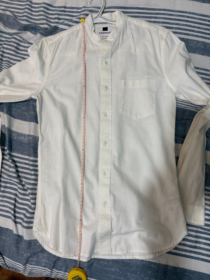 Plain White Polo (Category: Tshirts & Polo Shirts ) located in Paranaque City. Submitted by Judee (Listing ID 1357285369, Image 3). Description: FOR SALE Size: XS Note: with minimal visible yellowish stains (seen in most white colored clothing).