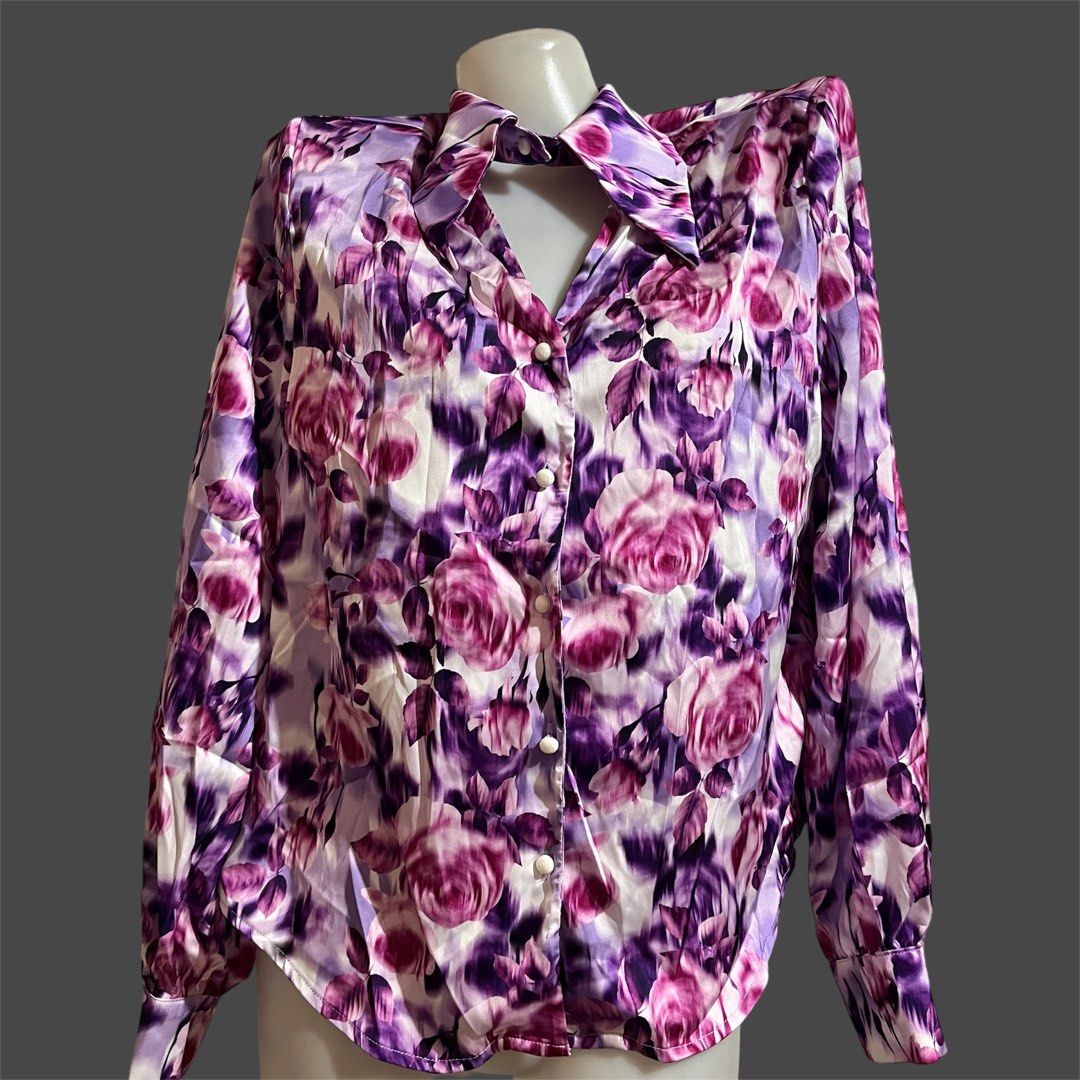 Purple Floral Long sleeve Blouse (Category: Blouses) located in Quezon City. Submitted by _bogssss (Listing ID 1357287533, Image 3). Description: Purple Floral Long sleeve Blouse Shein Medium on tag May pads sa shoulder Bust up to 42 Length 23 Brand new.