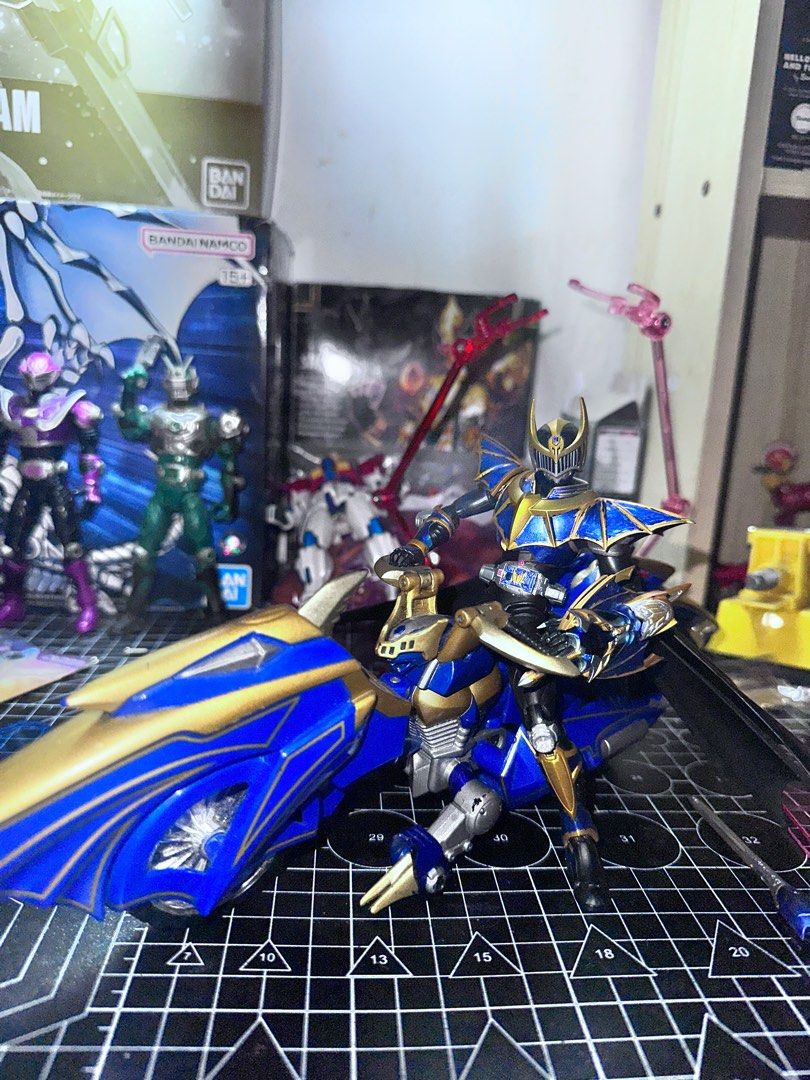 SHF Kamen Rider Knight Survive & R&M Darkraider (Category: Figurines & Statues) located in Manila. Submitted by darkcollectibles (Listing ID 1357351806, Image 2). Description: SHF Kamen Rider Knight Survive + R&M Darkraider. bad box condition, missing cards and yung figure nag fade yung paint nya..