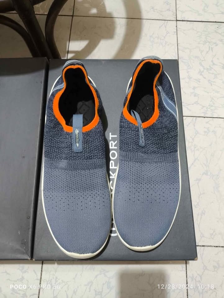 Speedo SurfKnit Pro Size 13 (Category: Sneakers) located in Taguig. Submitted by veilsly (Listing ID 1357229399, Image 2). Description: Speedo SurfKnit Pro Size 13 8.5/10 condition used 2-3x times Local SRP is 3.2k Available until posted Open for shipping transaction Pm for faster transaction .