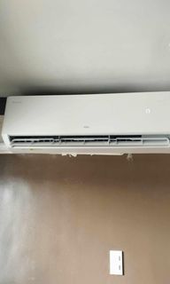 TCL TITAN GOLD SPLIT TYPE AIRCON INVERTER
