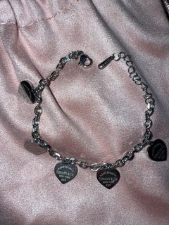 (Category: ) located in . Submitted by calistaaaaaa (Listing ID 1357216583, Image 1). Description: .