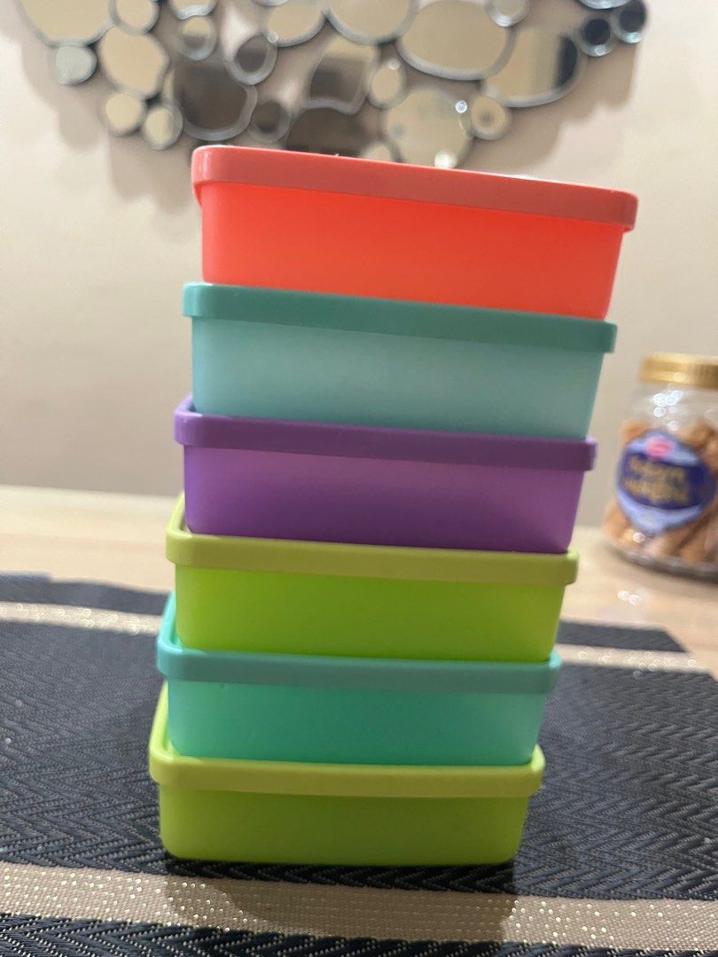 Tupperware/Kuih Balang
