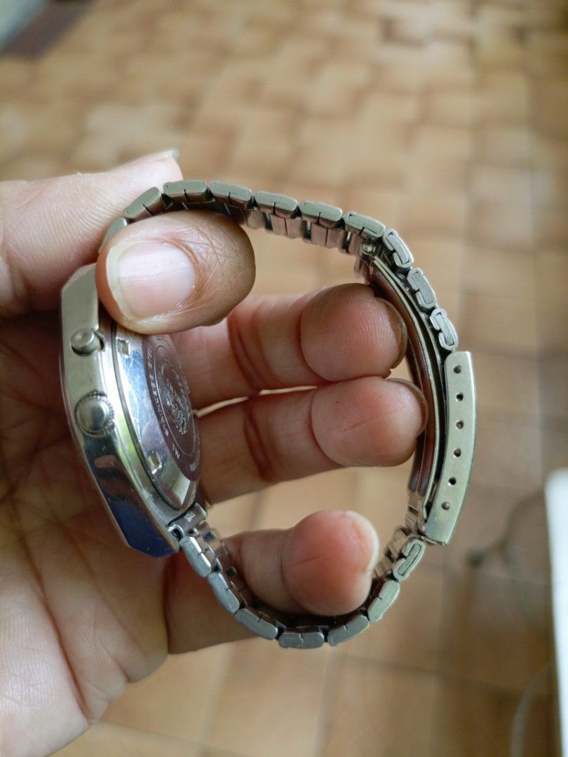 Vintage orient automatic watch (Category: Men's Watches) located in Paranaque City. Submitted by timeforus (Listing ID 1357239671, Image 2). Description: in good working condition.