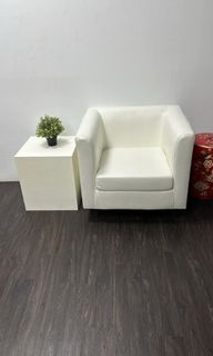 (Category: ) located in . Submitted by ziingquek (Listing ID 1357308268, Image 1). Description: .