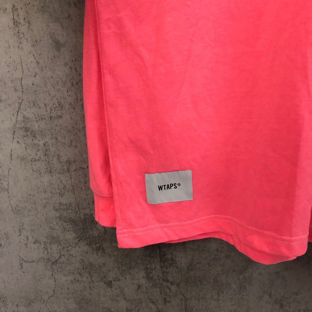 WTAPS Big Script Back Sweater (Category: Activewear) located in Quezon City. Submitted by cityboycrates_ph (Listing ID 1357297953, Image 3). Description: WTAPS 30 inches length 23.5 inches width Excellent Condition Color rate 9.5/10 No flaws.