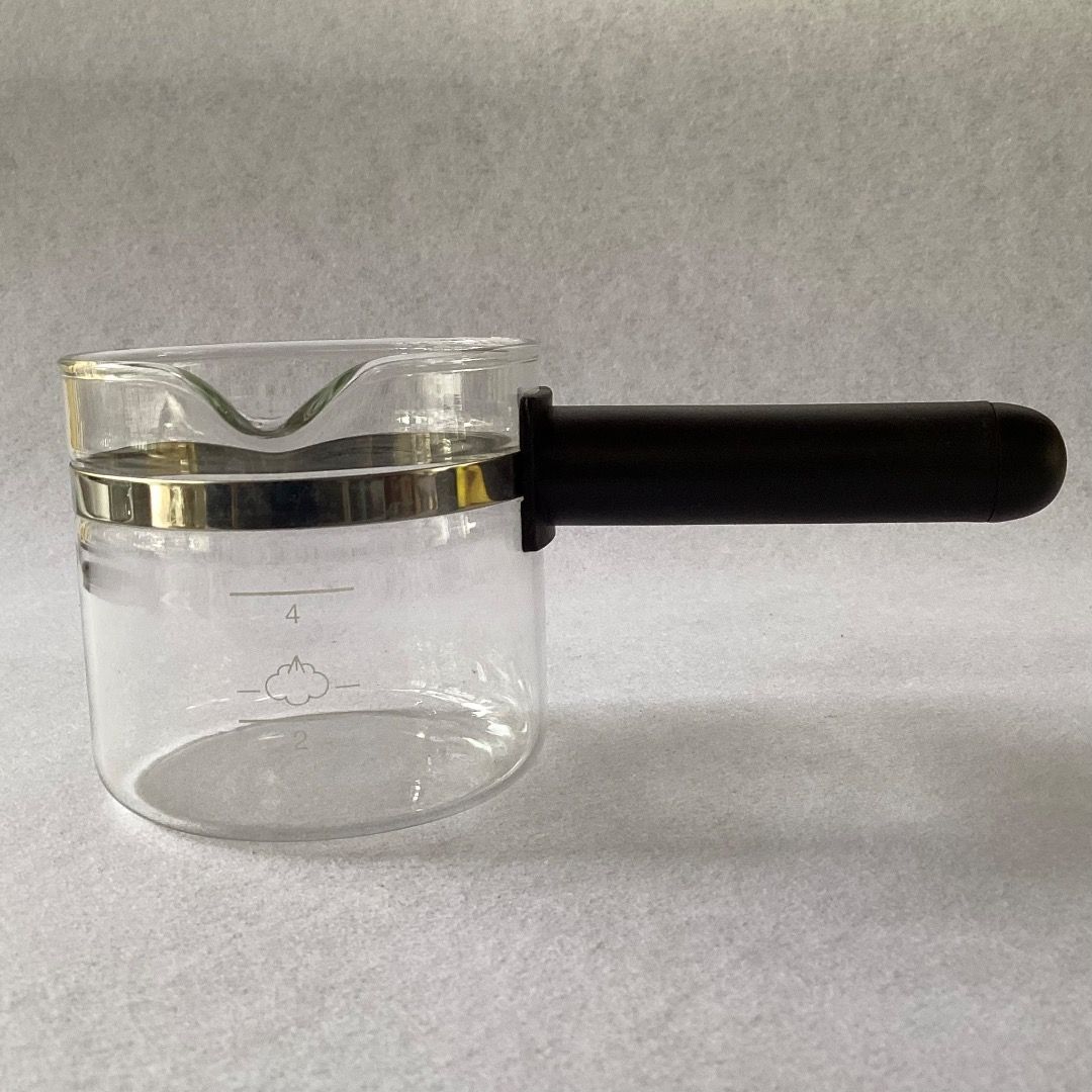 4 Cups Glass Replacement Carafe with Black Handle (Category: Coffee & Tea Tableware) located in Davao. Submitted by eclectic1925 (Listing ID 1361424353, Image 1). Description: Php350 4 Cups Glass Replacement Carafe with Black Handle H: 3.3 inches L: 7 inches *please check photos before purchase First to pay.