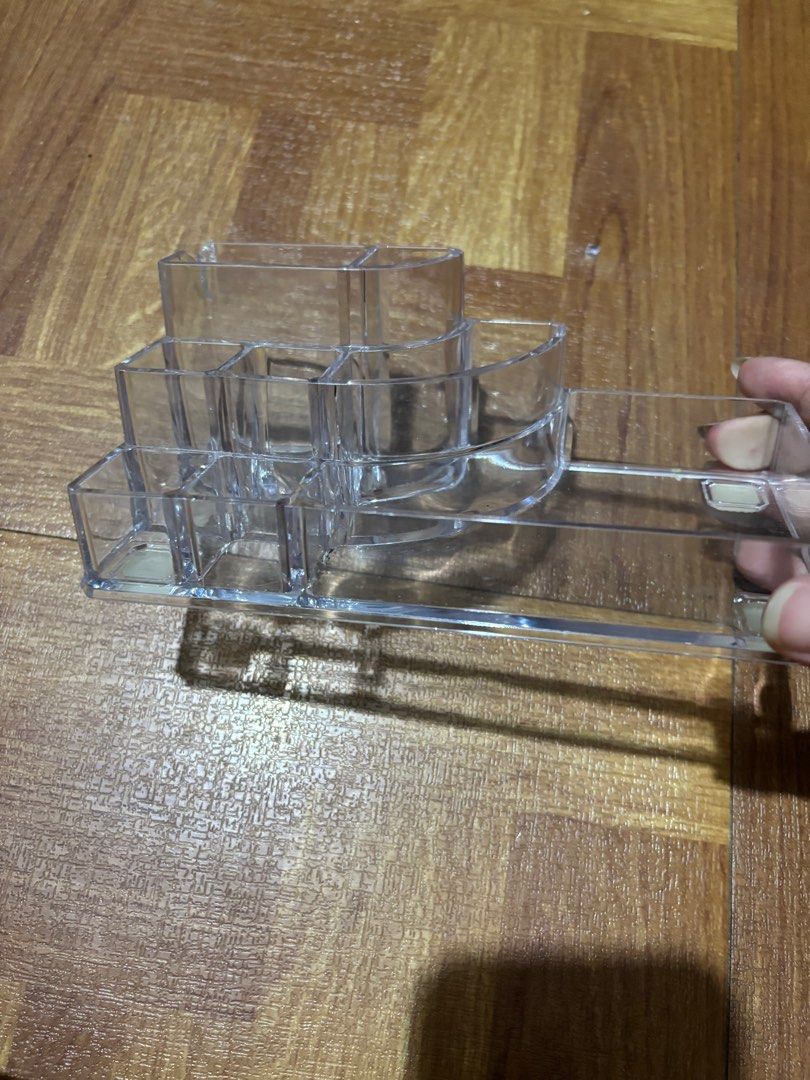 Acrylic Makeup Organizer (Category: Storage Boxes & Baskets) located in Marikina City. Submitted by everythingisnegotiable (Listing ID 1361418772, Image 2). Description: Acrylic Makeup Organizer. In perfect condition except for small chip seen in third pic. Thick acrylic RFS: never had space for it in dresser.