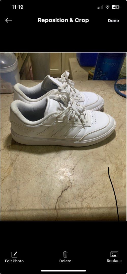 ADIDDAS COURTBLOCK ALL WHITE 9.5 (Category: Sneakers) located in Quezon City. Submitted by _berj_ (Listing ID 1361367365, Image 2). Description: ALMOST NEW SIZE 9.5 US .