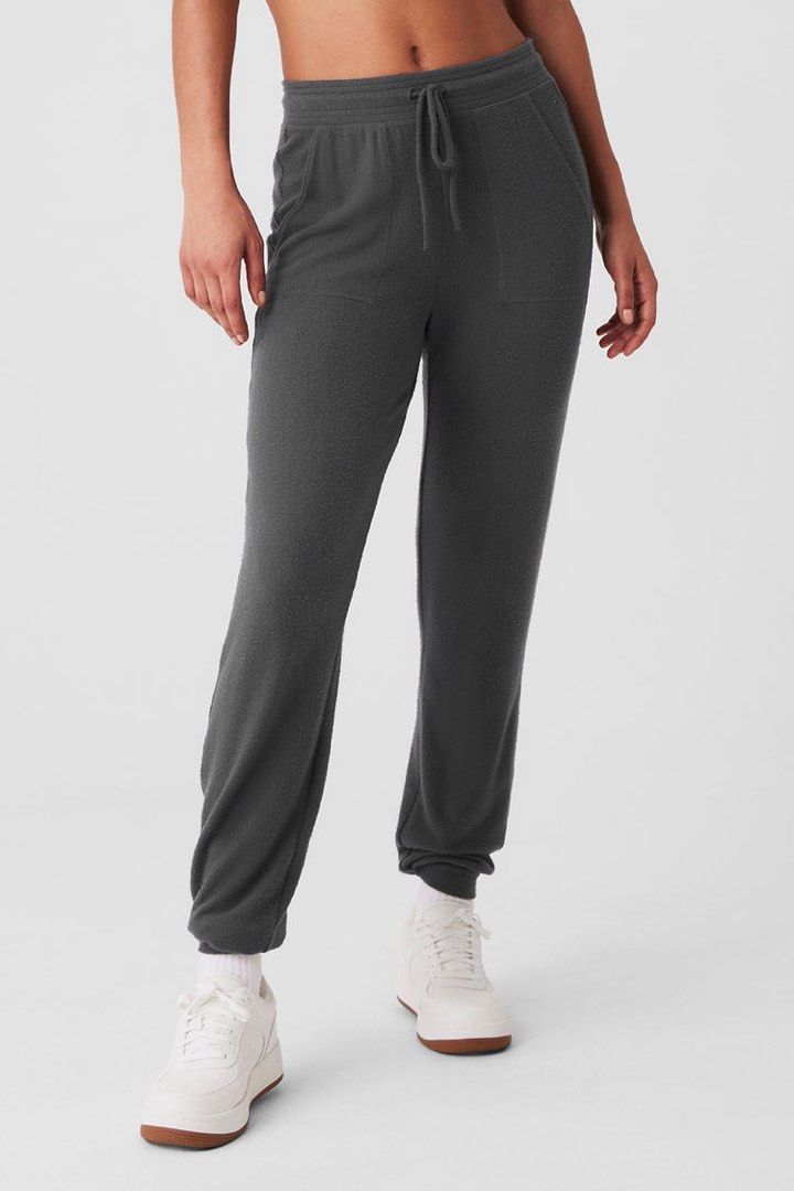 Alo Yoga Soho Pants (Category: Other Bottoms) located in Manila. Submitted by jean_closet (Listing ID 1361486660, Image 2). Description: Used once only at the airport Comfiest pants I own! Luxuriously soft! Actual color is anthracite Pls check the product link here https://www.aloyoga.com/en-ph/products/w5912r-soho-sweatpant-anthracite Fabric is thin but the softest ever! Perfect for long flights Pls check closely the actual product link above or